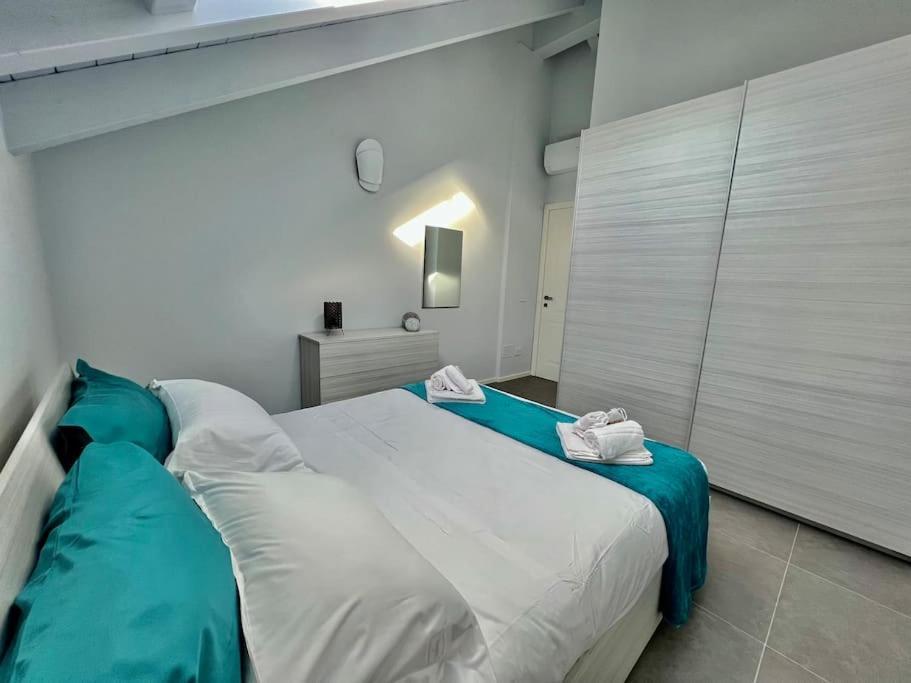 Апартаменты Prestigioso Attico A Passo Duomo By Revenue House Казале-Монферрато Экстерьер фото