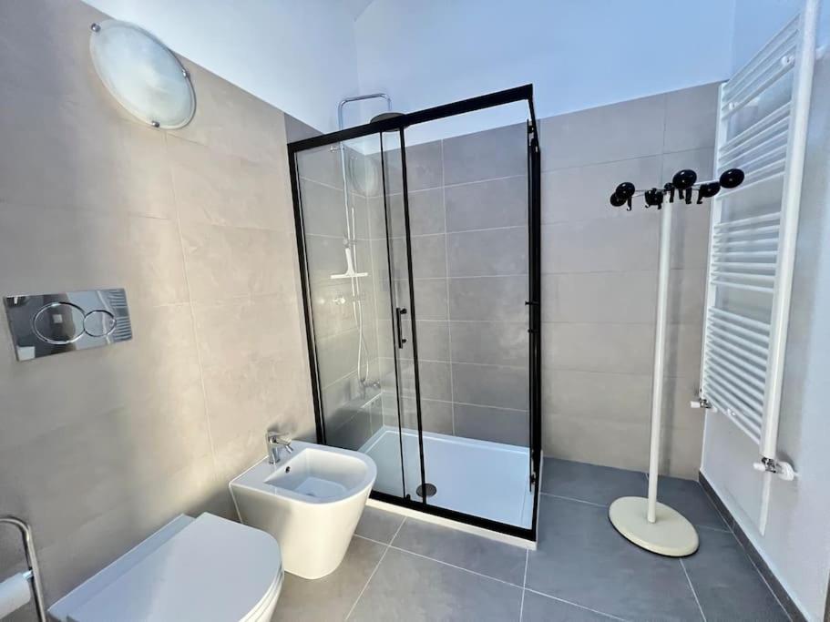 Апартаменты Prestigioso Attico A Passo Duomo By Revenue House Казале-Монферрато Экстерьер фото